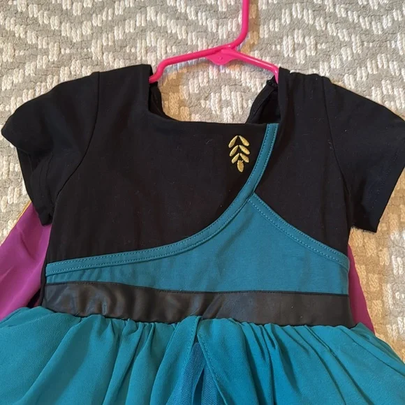 Taylor Joelle teal dress w/ cape - Picture 4 of 11
